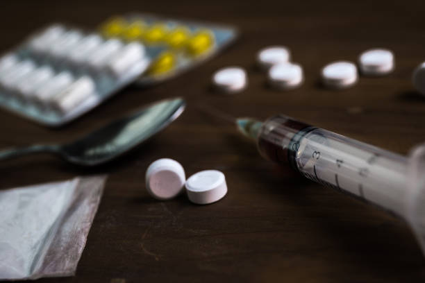 "Kodein NAPZA depresan dalam bentuk obat sirup yang digunakan untuk meredakan nyeri dan batuk."
